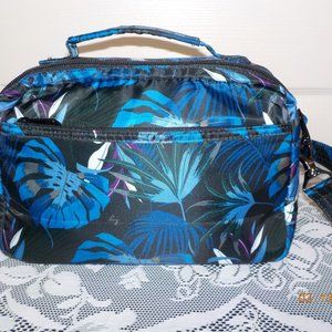 Lug Scoop Crossbody Bag – Botanical Black